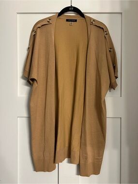 Cable & Gauge Camel Short-Sleeve Button-Shoulder Cardigan